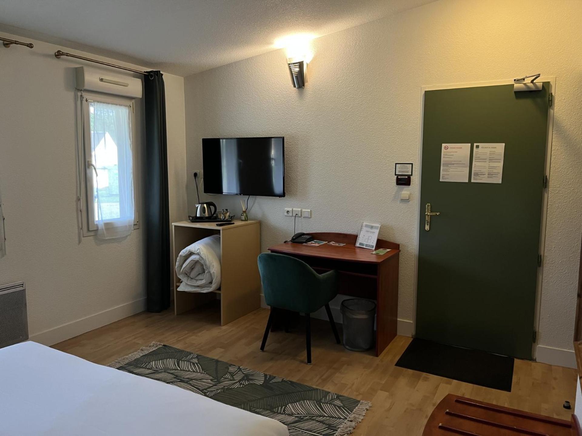 Hotel - Domaine De La Blanchardiere - Le Mans Changé Exteriör bild